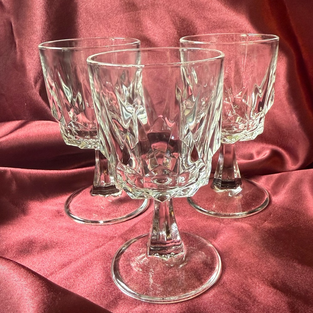 Arcoroc France Crystal Glasses Set 3 Vintage